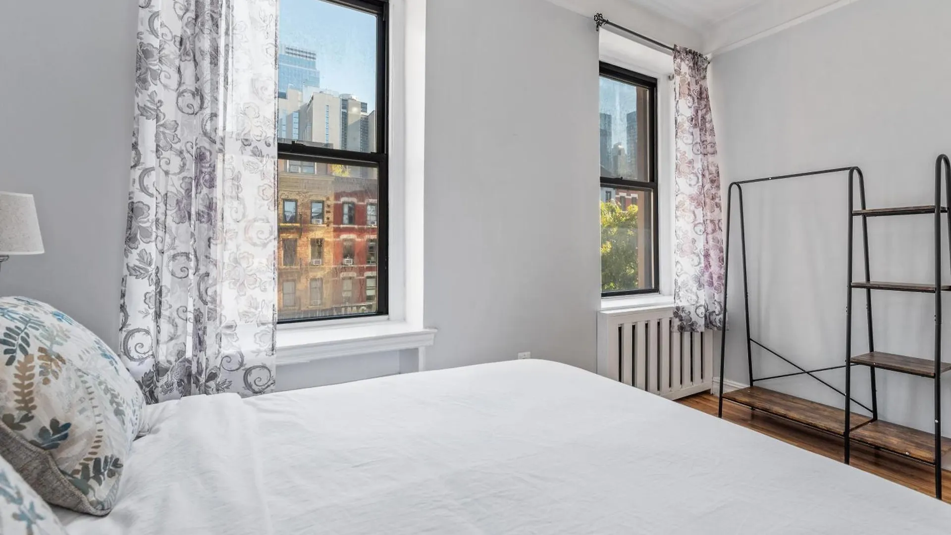 Monthly Nyc Rentals - Flawless 2 Bedroom Apartment New York