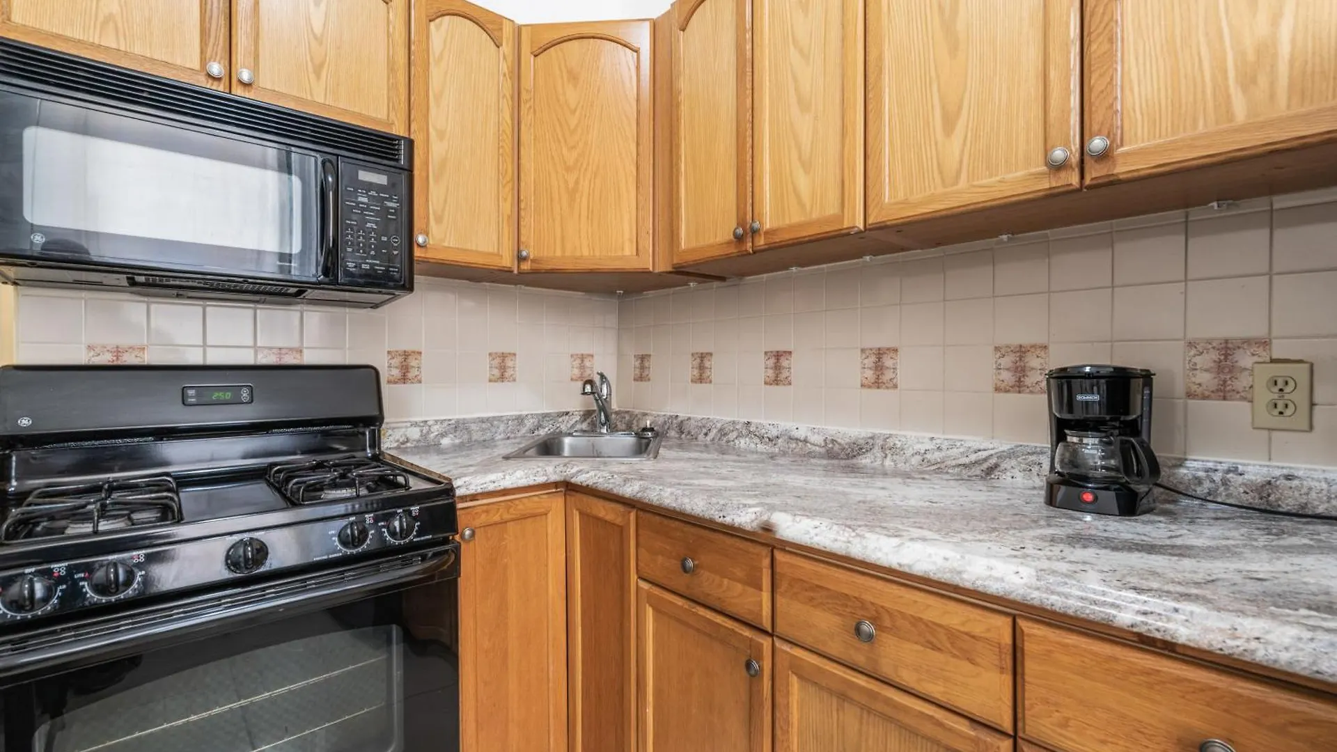 Monthly Nyc Rentals - Flawless 2 Bedroom Apartment New York